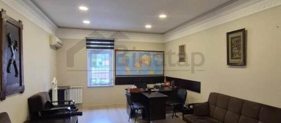 3cu mkrn, 20 Yanvar və Memar Ecemi m/s yaxin obyekt icareye verilir/400 kv.m.