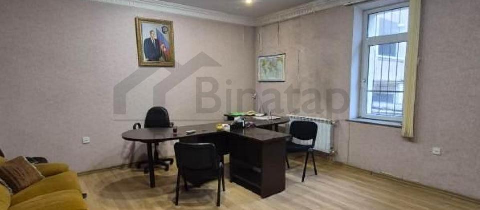 3cu mkrn, 20 Yanvar və Memar Ecemi m/s yaxin obyekt icareye verilir/400 kv.m. - 2