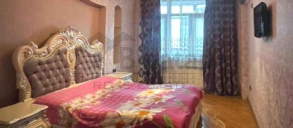 Aga Nemetulla kuchesi, Nerimanov m/s yaxin 4 otaqli menzil satilir/174 kv.m. - 3