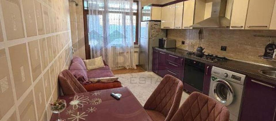 Aga Nemetulla kuchesi, Nerimanov m/s yaxin 4 otaqli menzil satilir/174 kv.m. - 7