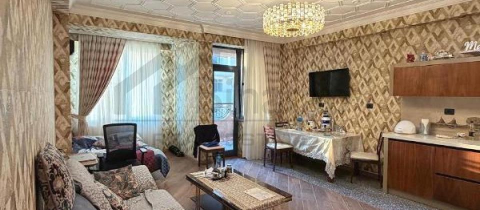 Xetai m/s ve Qenimetler parkina yaxin 2 otaqli menzil satilir/70 kv.m.