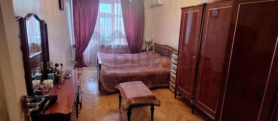 Satılır 4 otaqlı köhnə tikili 120 m², Nizami m. - 5