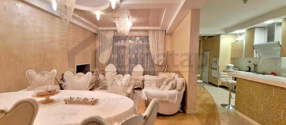 Satılır 3 otaqlı yeni tikili 130 m², Memar Əcəmi m. - 2