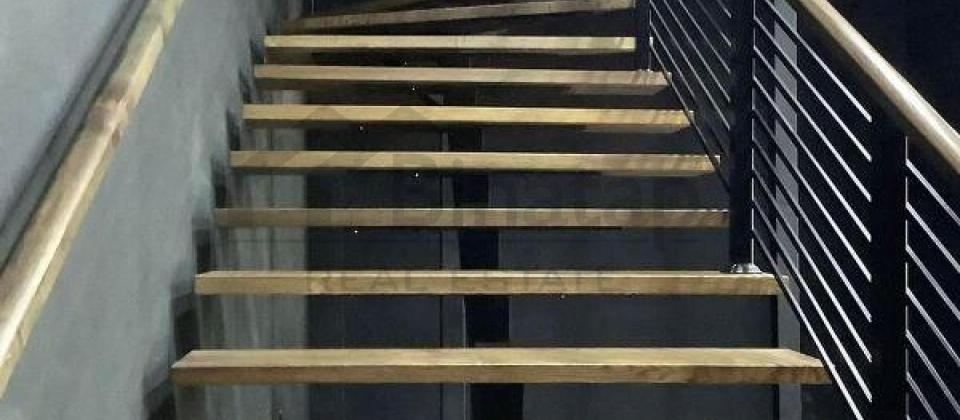 Hesen Eliyev kuçesi (İnqlab), 1№li Asan xidmete yaxin obyekt icareye verilir/1800 kv.m. - 15