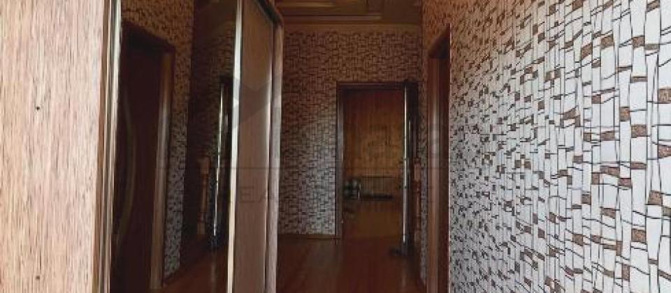 Badamdar qesebesi, 3cu massiv, Dash bazarinin yaninda villa satilir/330 kv.m. - 9