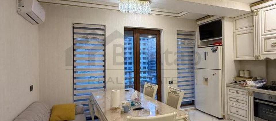 Elmler Akademiyasi m/s ve BDU yaxin 4 otaqli menzil satilir/175 kv.m. - 7