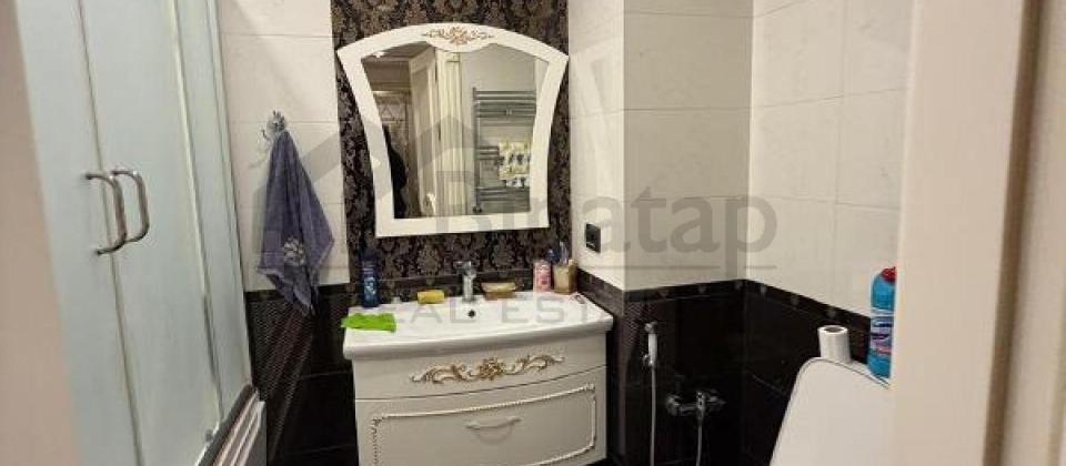 Elmler Akademiyasi m/s ve BDU yaxin 4 otaqli menzil satilir/175 kv.m. - 14