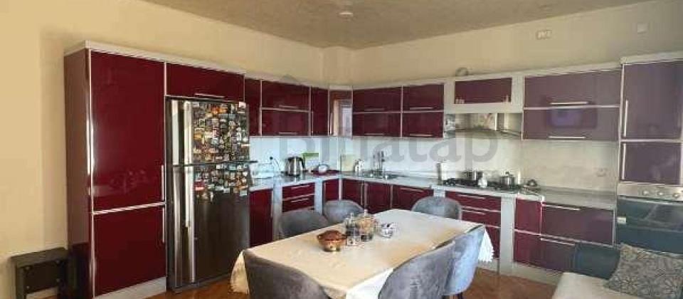 Hesen Eliyev kuchesi, Tibb Universiteti ve 8 Noyabr m/s yaxin 4 otaqli menzil satilir/185 kv.m. - 6