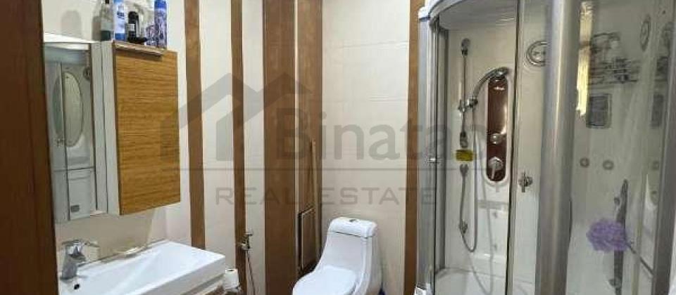 Hesen Eliyev kuchesi, Tibb Universiteti ve 8 Noyabr m/s yaxin 4 otaqli menzil satilir/185 kv.m. - 10