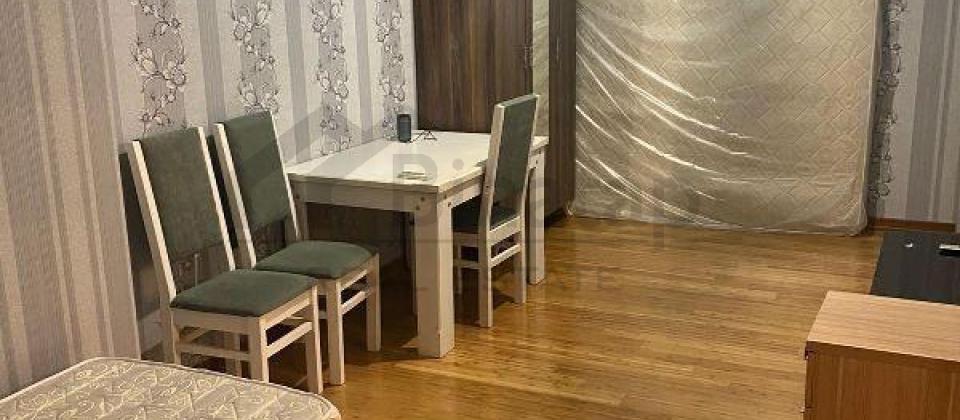 Merkezi parkin yani, Nizami m/s yaxin 4 otaqli menzil kiraye verilir/168 kv.m. - 5