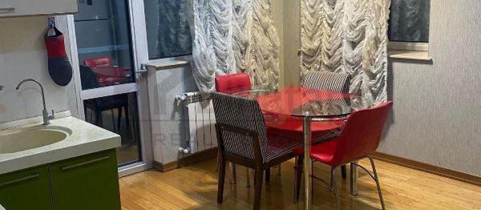 Merkezi parkin yani, Nizami m/s yaxin 4 otaqli menzil kiraye verilir/168 kv.m. - 6