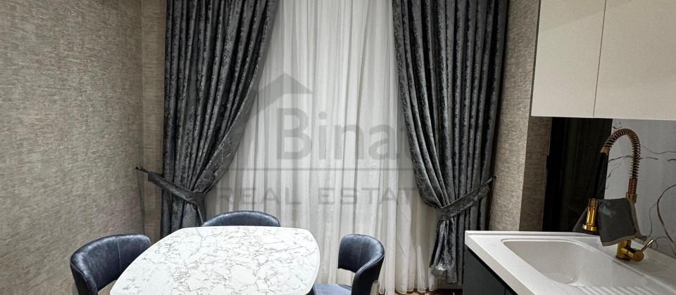 E.Akademiyasi metrosu - 10