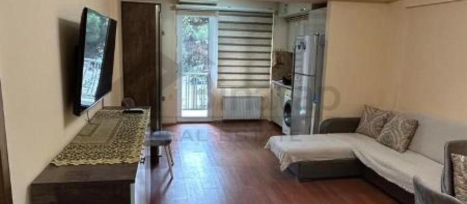 Odlar Yurdu Universitetinin yani, Genclik ve Nerimanov m/s yaxin 1 otaqli menzil satilir/35 kv.m.