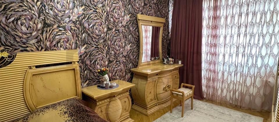 Satılır 4 otaqlı yeni tikili 130 m², İnşaatçılar m - 9