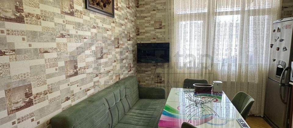 Satılır 4 otaqlı yeni tikili 130 m², İnşaatçılar m - 14