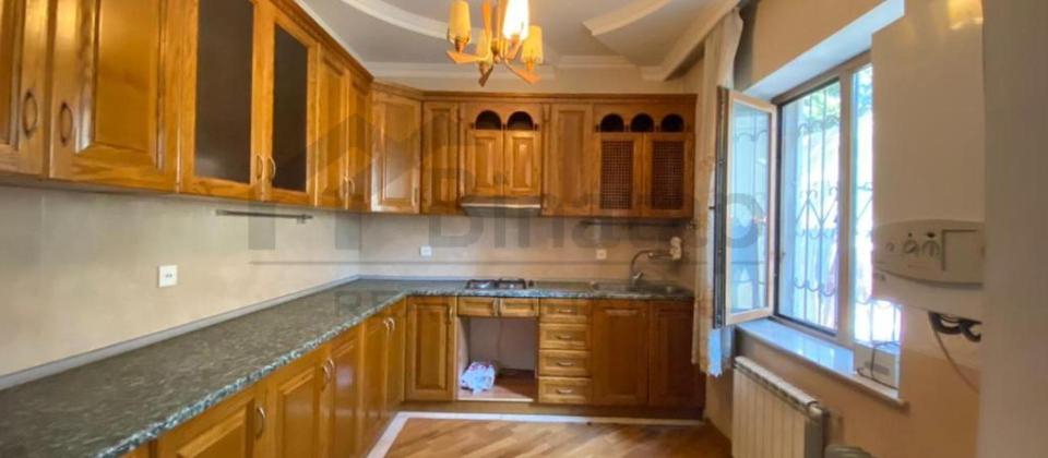 Satılır 9 otaqlı həyət evi/bağ evi 380 m², Biləcəri q. - 8