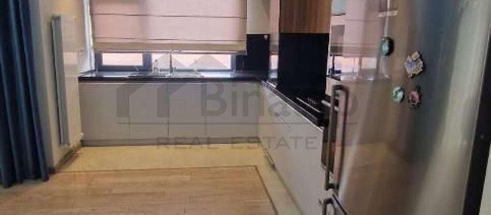 Tefekkur Universitetinin yani, 28 May m/s yaxin 3 otaqli menzil satilir/107 kv.m. - 6