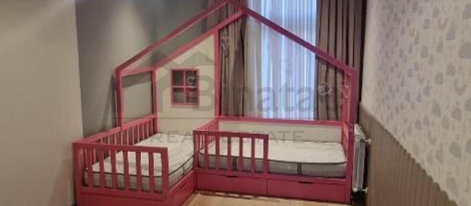 Tefekkur Universitetinin yani, 28 May m/s yaxin 3 otaqli menzil satilir/107 kv.m. - 11