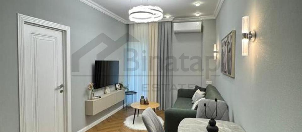 Azadliq prospekti, Neftchi Bazanin yaninda 2 otaqli menzil satilir/45 kv.m.