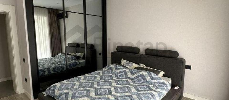 Yashil Ada ushaq bagchasinin yani, 8 Noyabr m/s yaxin 3 otaqli menzil satilir/125 kv.m. - 4