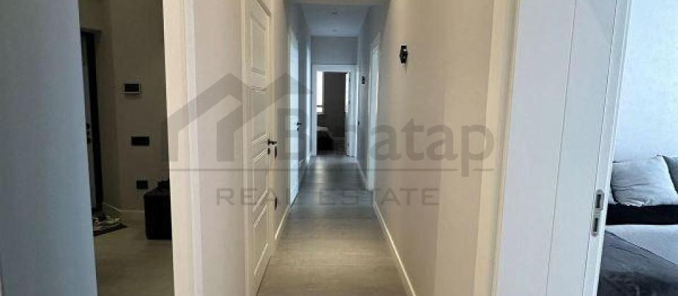 Yashil Ada ushaq bagchasinin yani, 8 Noyabr m/s yaxin 3 otaqli menzil satilir/125 kv.m. - 11