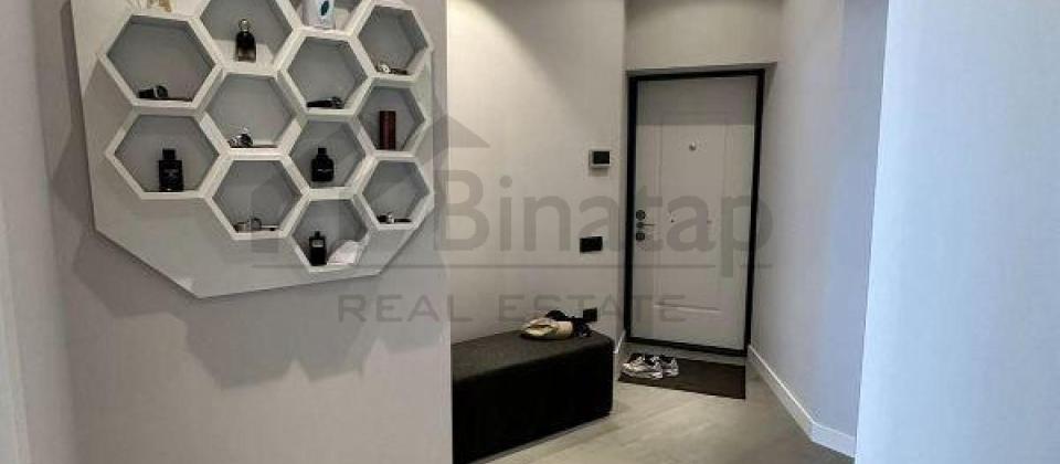 Yashil Ada ushaq bagchasinin yani, 8 Noyabr m/s yaxin 3 otaqli menzil satilir/125 kv.m. - 13