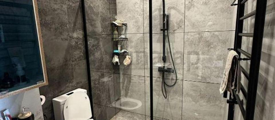 Yashil Ada ushaq bagchasinin yani, 8 Noyabr m/s yaxin 3 otaqli menzil satilir/125 kv.m. - 15