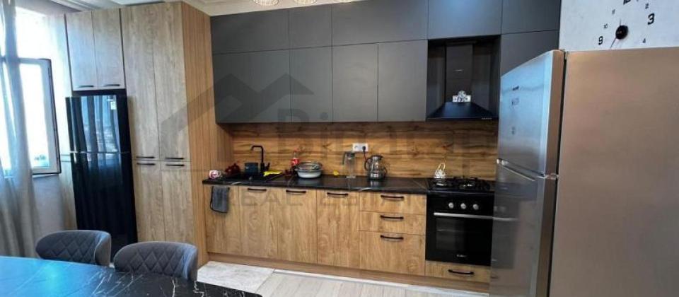 Yeni Yasamal, İnshaatchilar m/s yaxin 2 otaqli menzil satilir/52 kv.m. - 2