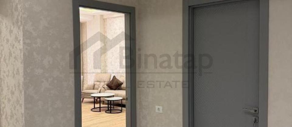 Azadliq prospekti, 28 May m/s yaninda 2 otaqli menzil satilir/91 kv.m. - 10