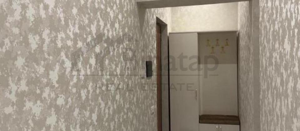 Azadliq prospekti, 28 May m/s yaninda 2 otaqli menzil satilir/91 kv.m. - 12