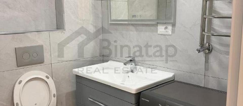 Azadliq prospekti, 28 May m/s yaninda 2 otaqli menzil satilir/91 kv.m. - 14