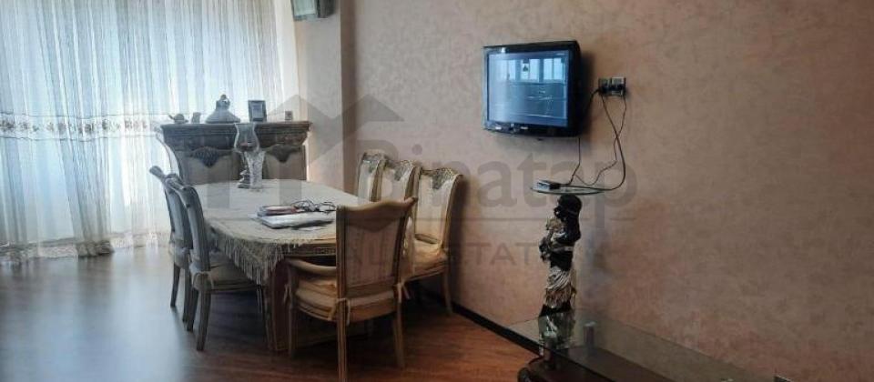 28 May m/s ikinci chixishina yaxin 3 otaqli menzil kiraye verilir/150 kv.m. - 3