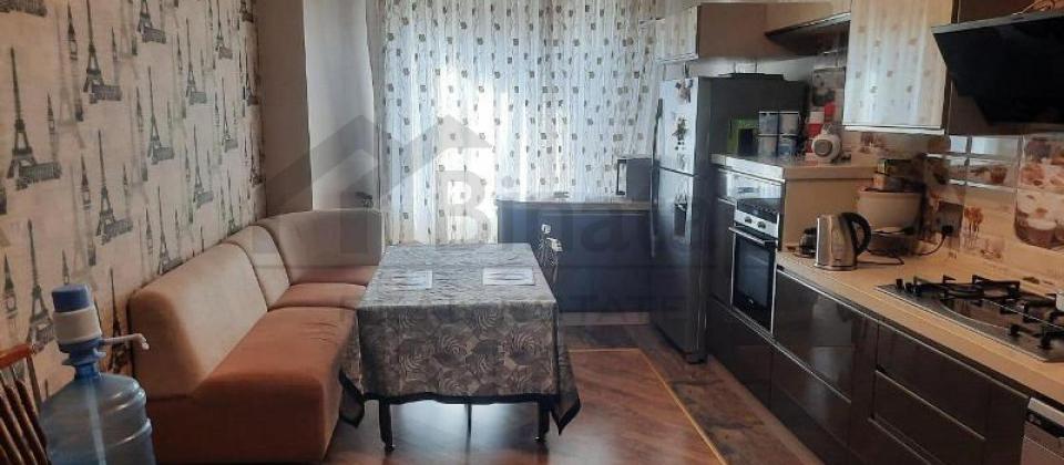 28 May m/s ikinci chixishina yaxin 3 otaqli menzil kiraye verilir/150 kv.m. - 10