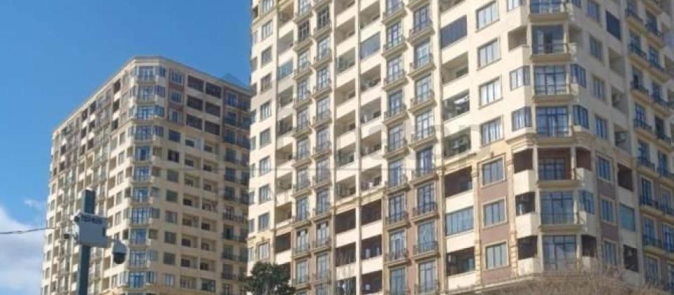 28 May m/s ve Tesla parkinin yaninda 3 otaqli menzil kiraye verilir/164 kv.m.