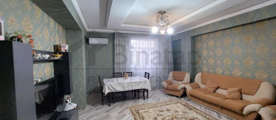 Masazır Qurtuluş 93də super təmirli mənzil satılır