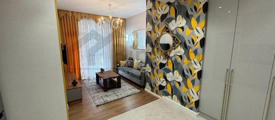 Tefekkur Universitetinin yani, 28 May m/s yaxin 2 otaqli menzil satilir/54 kv.m. - 2