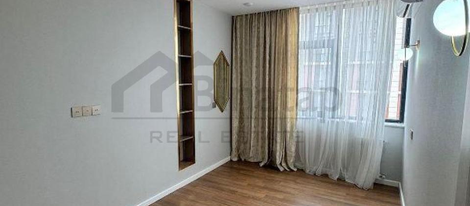 Tefekkur Universitetinin yani, 28 May m/s yaxin 2 otaqli menzil satilir/54 kv.m. - 14