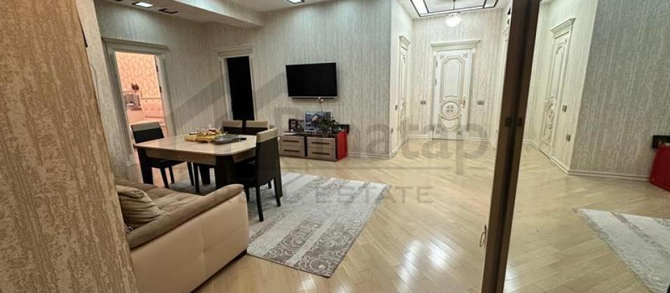 4cu mkrn, Memar Ecemi m/s yaxin 4 otaqli menzil satilir/170 kv.m. - 10