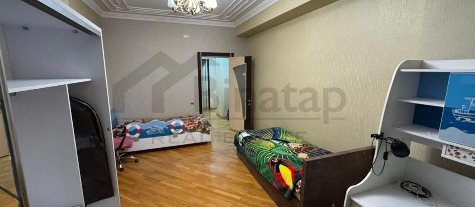 Satılır 3 otaqlı yeni tikili 145 m², 28 May m. - 5