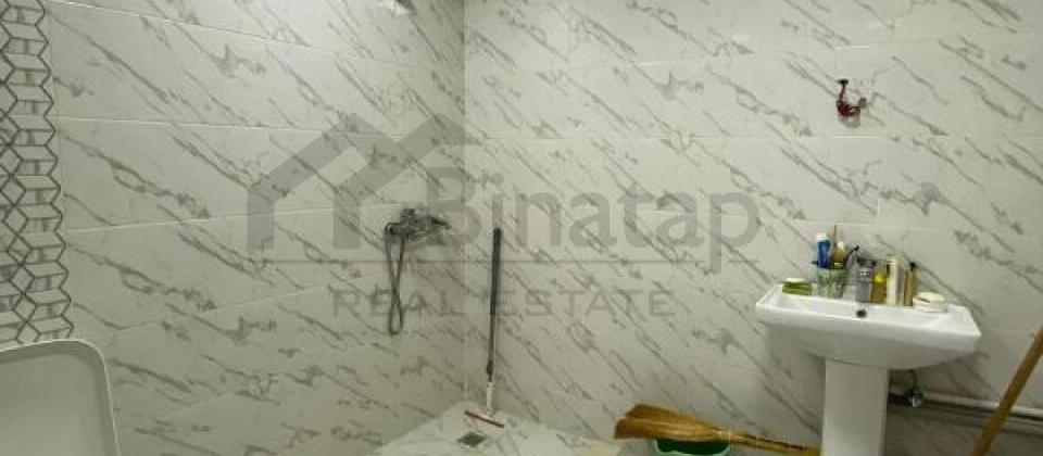 Tefekkur Universitetinin yani, 28 May m/s yaxin 3 otaqli menzil satilir/114 kv.m. - 13