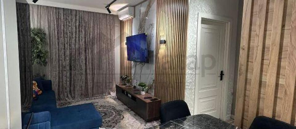 Sherifzade kuchesi, İnshaatchilar ve 20 Yanvar m/s yaxin 2 otaqli menzil satilir/45 kv.m. - 2