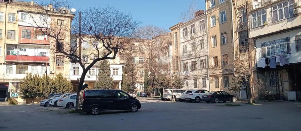 Satılır 2 otaqlı köhnə tikili 50 m², Bakıxanov q. - 10