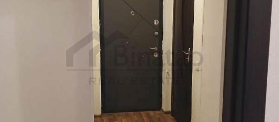 Azadliq prospekti, Nesimi bazarinin yaninda 2 otaqli menzil kiraye verilir/60 kv.m. - 8