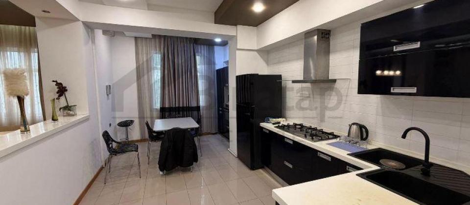 Yasamal parkinin yani, Elmler Akademiyasi m/s yaxin 3 otaqli menzil satilir/110 kv.m. - 5