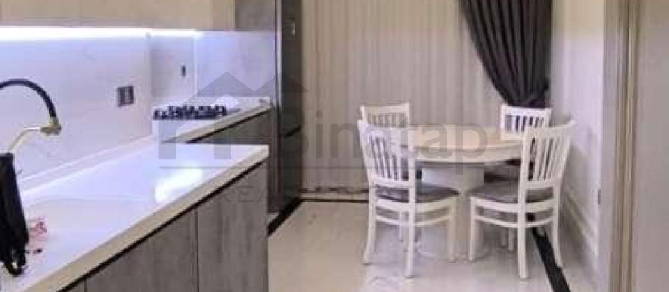 Kubinka, Qish parki, 28 May ve Nizami m/s yaxin 3 otaqli menzil satilir/124 kv.m.