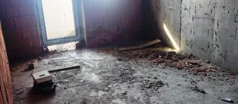 Qarabag kuchesi, Tehsil Nazirliyinin yaninda 3 otaqli menzil satilir/76 kv.m. - 8