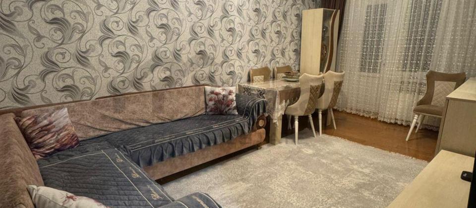 Satılır 4 otaqlı köhnə tikili 110 m², Yeni Günəşli q. - 3