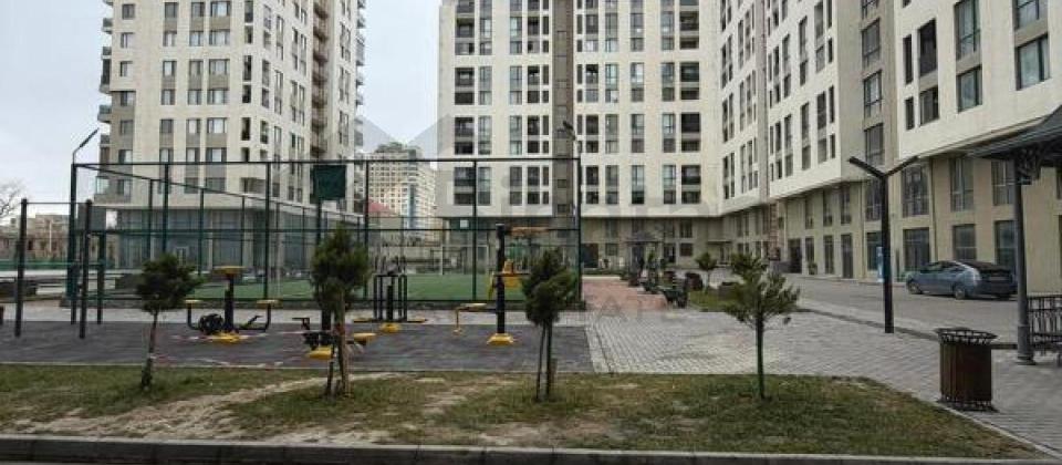 7ci mkrn, Dernegul m/s yaxin 3 otaqli menzil tezili satilir/146 kv.m.