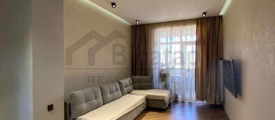 A.M.Sherifzade kuchesi, İnshaatchilar ve 20 Yanvar m/s yaxin 3 otaqli menzil satilir/94.5 kv.m.