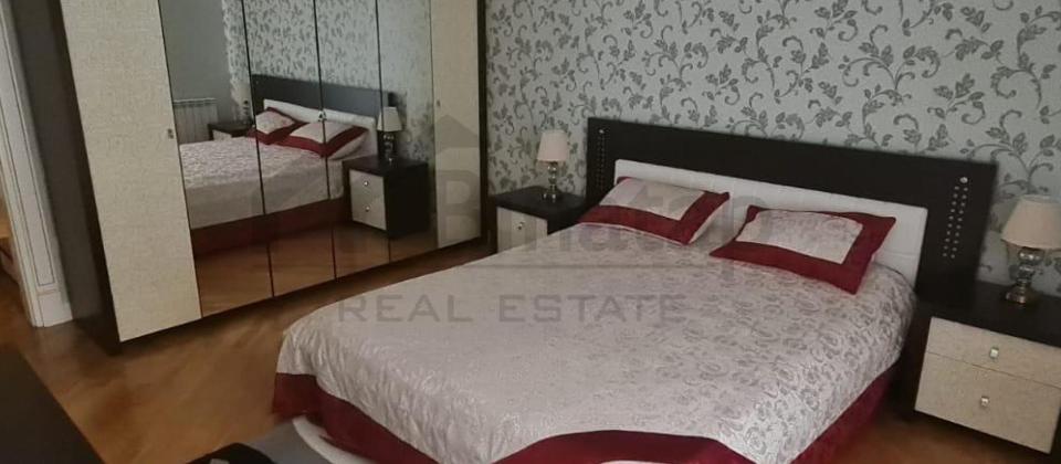 Satılır 6 otaqlı həyət evi/bağ evi 250 m², Novxanı q. - 9